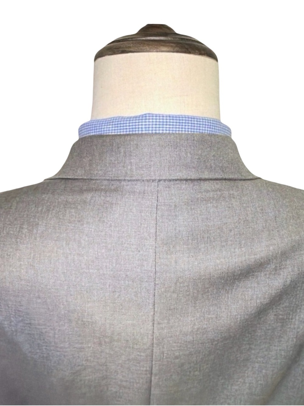 Tom James Royal Classic Gray Suit | 2-Piece | Hand Tailored | Executive Business - Picture 13 of 15